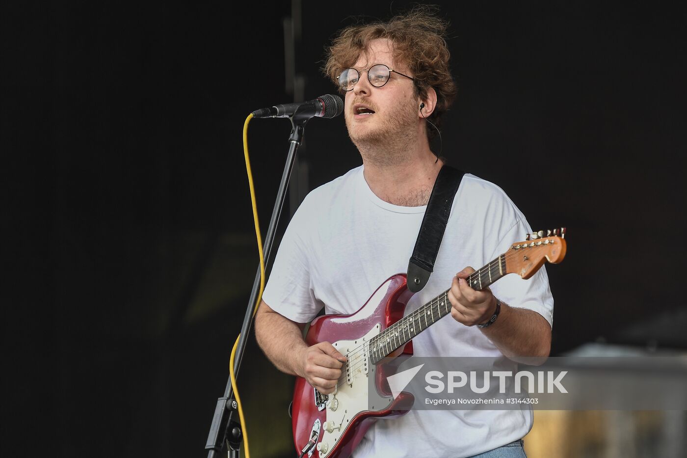 Pompeya band guitarist Daniil Broad at the 14th international jazz festival, Usadba Jazz, held at the Arkhangelskoye estate museum. Location: Russia, Moscow. Author: Evgenya Novozhenina/Sputnik. Fourteenth Usadba Jazz Festival