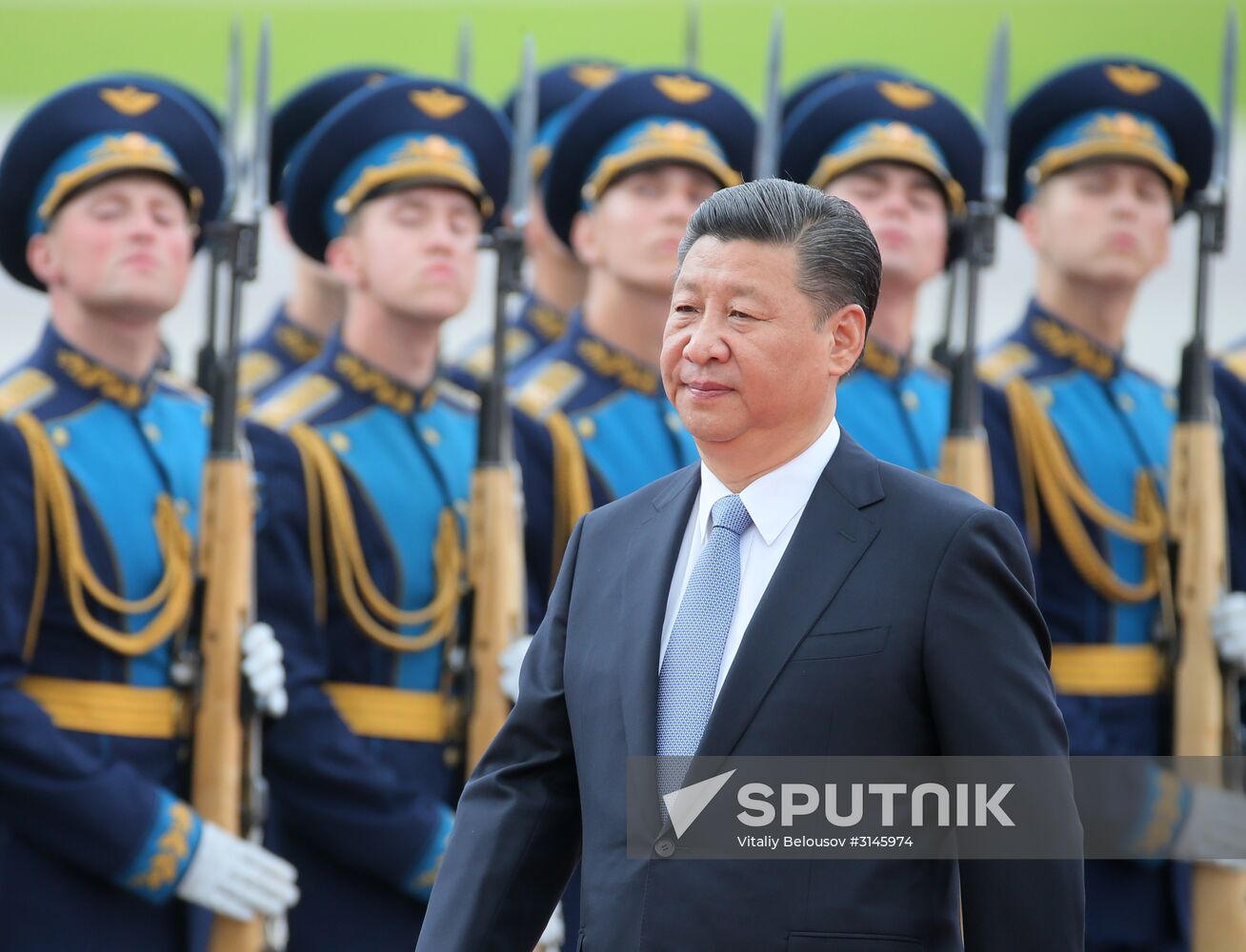 Chinese President Xi Jinping arrives in Moscow