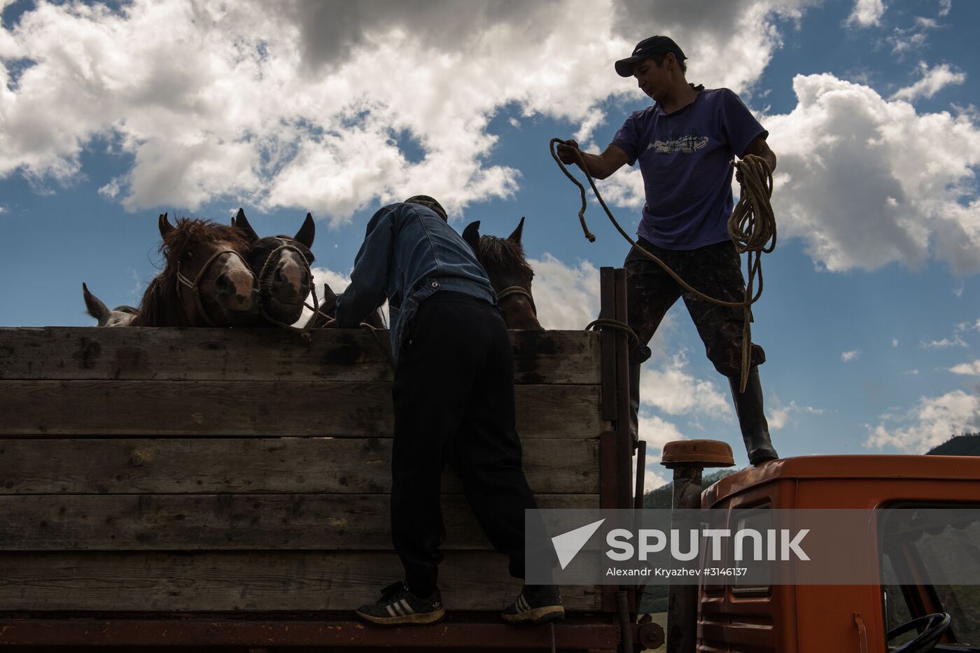 Kok-boru ethnic game tournament in Altai Republic