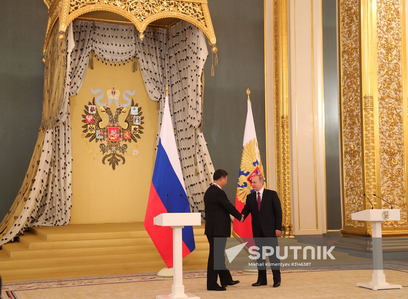 Vladimir Putin meets with Xi Jinping in Moscow
