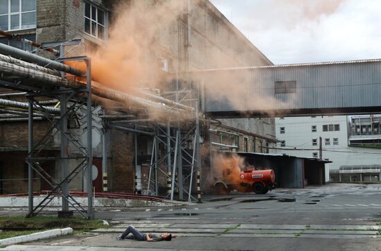 Emergencies Ministry drill in Donetsk