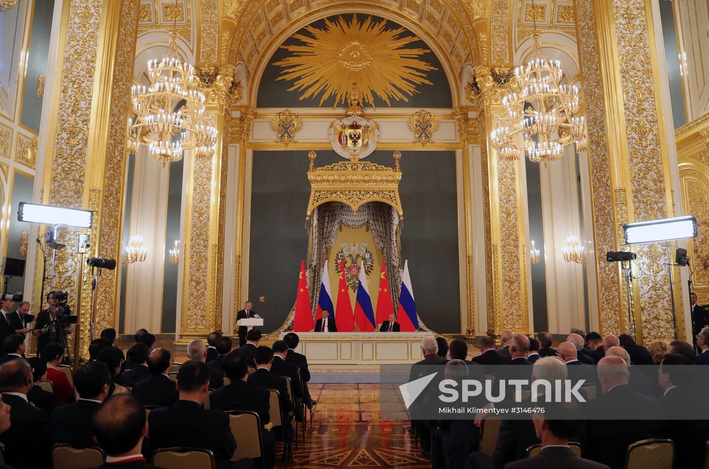 Vladimir Putin meets with Xi Jinping in Moscow