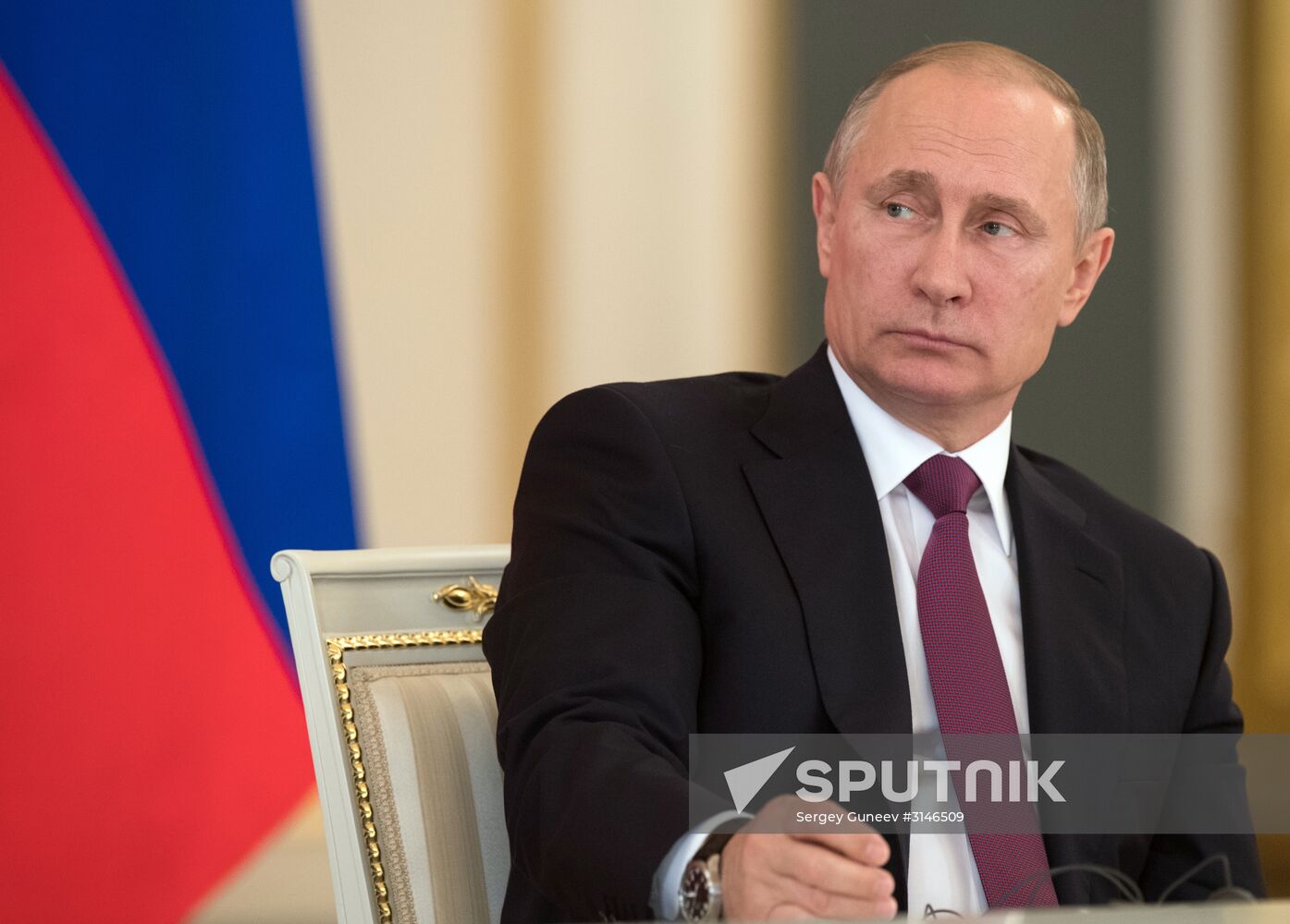 Vladimir Putin meets with Xi Jinping in Moscow