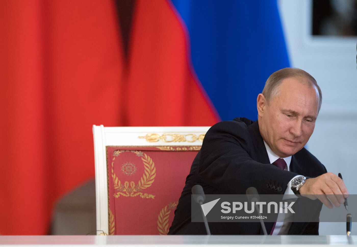 Russian President Vladimir Putin meets with Xi Jinping in Moscow