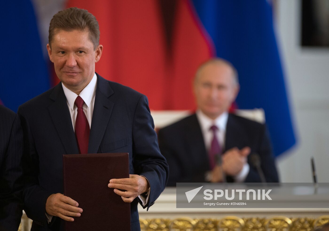 Vladimir Putin meets with Xi Jinping in Moscow