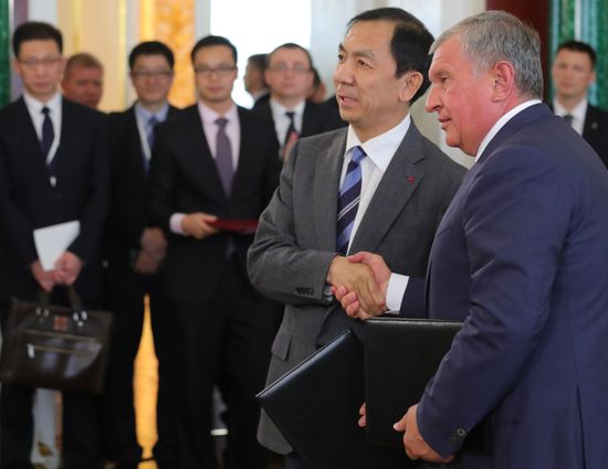 Vladimir Putin meets with Xi Jinping in Moscow