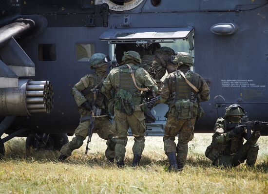 Mi-35M helicopters on training flights in Krasnodar Territory