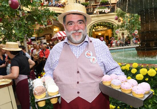 Ice cream festival at GUM