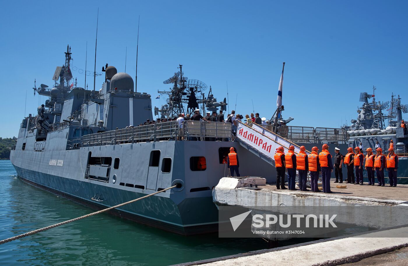 Admiral Essen frigate arrives in Sevastopol