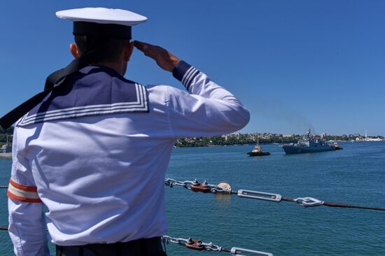 Admiral Essen frigate arrives in Sevastopol