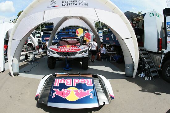 Teams prepare for Silk Way Rally