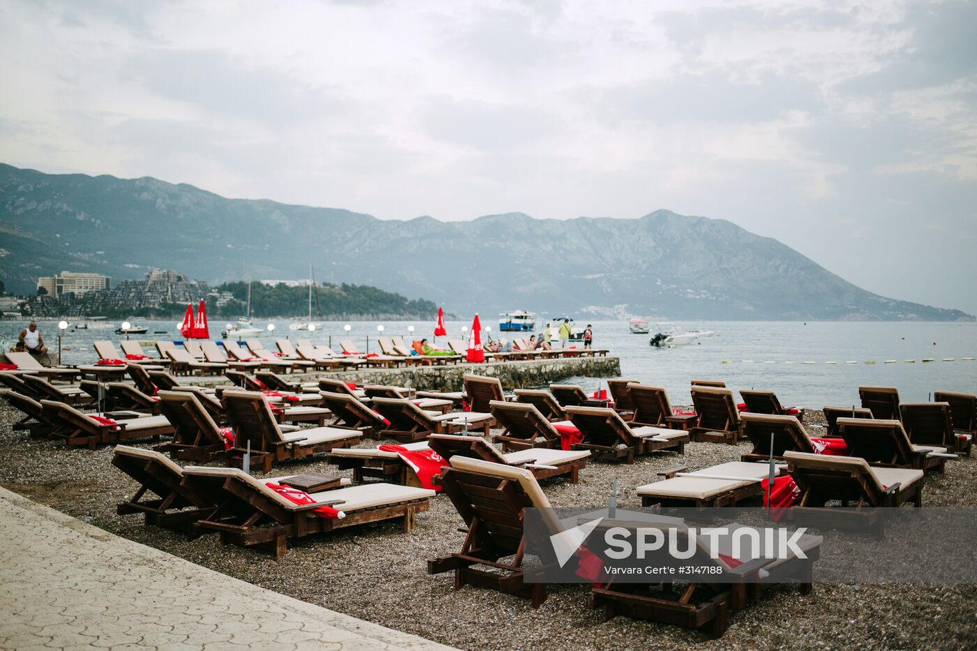 Slovenia beach in Budva. Location: Montenegro, Budva. Author: Varvara Gert'e/Sputnik. Countries of the world. Montenegro