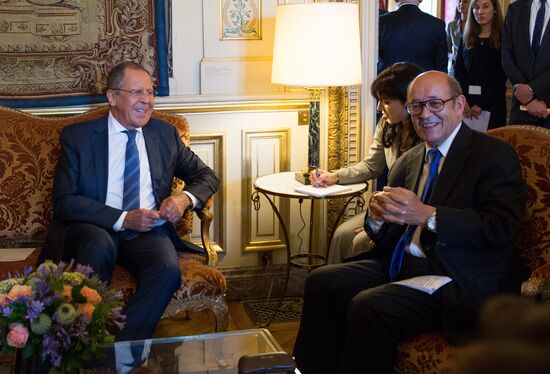 Russian Foreign Minister Sergei Lavrov visits Paris