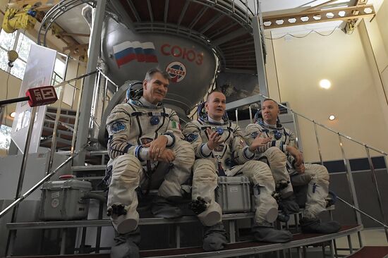 ISS-52/53 Mission Main Crew training in GCTC