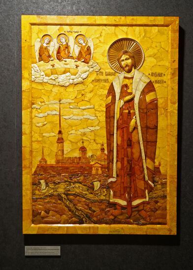 Exhibition of amber icons and sculptures by Alexander Krylov