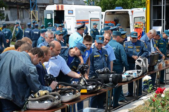 Emergency drill at Bazhanov mine in Donetsk region