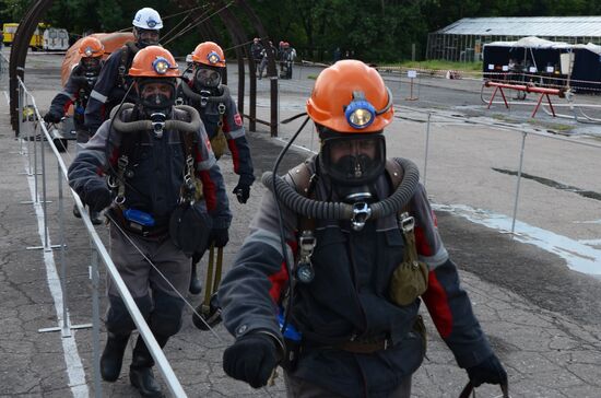 Emergency drill at Bazhanov mine in Donetsk region