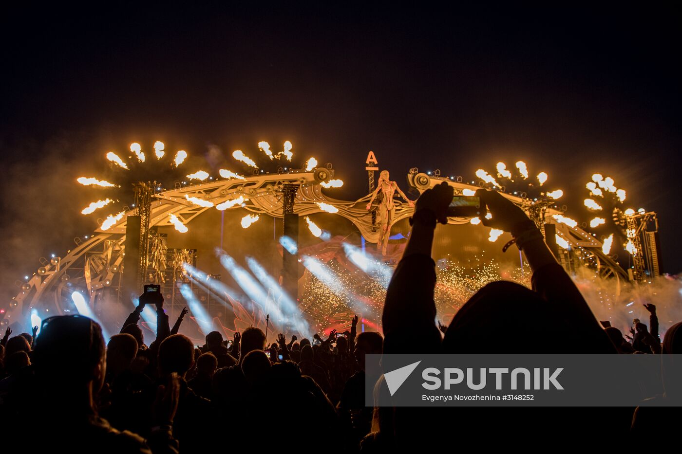 Alfa Future People 2017 festival. Day one