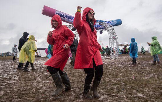 Alfa Future People 2017 festival. Day two