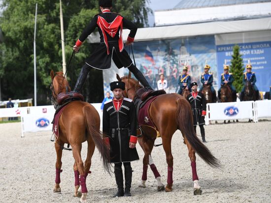 Performance by Kremlin Equestrian School students