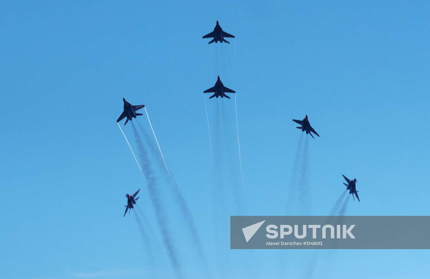 Celebrations mark Russian Aerospace Forces' 105th anniversary in St. Petersburg