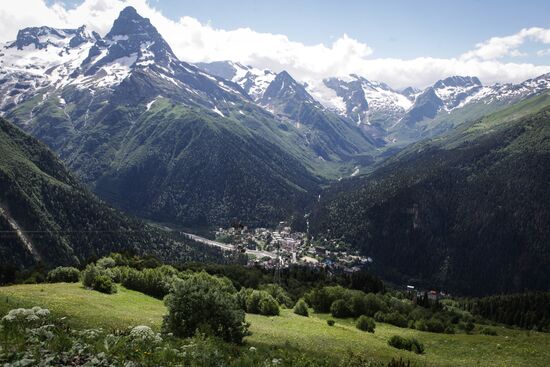 All-season alpine skiing resort Dombai