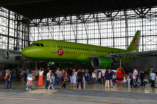 Tolmachevo Airport in Novosibirsk