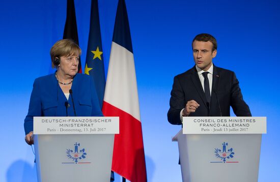Emmanuel Macron and Angela Merkel's press conference in Paris