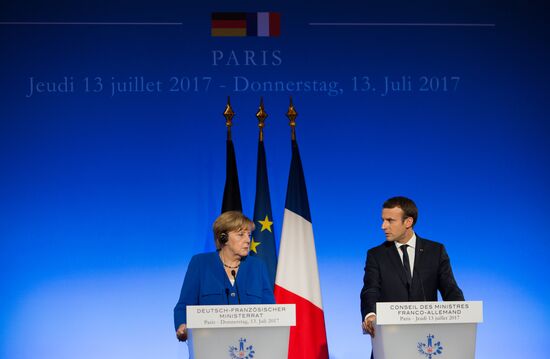 Emmanuel Macron and Angela Merkel's press conference in Paris