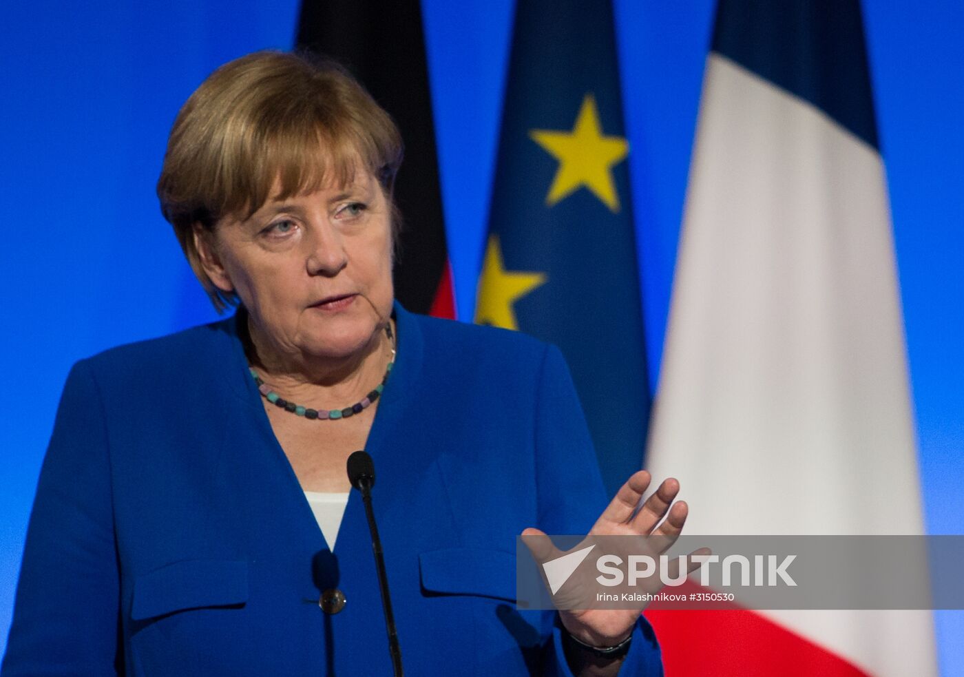 Emmanuel Macron and Angela Merkel's press conference in Paris