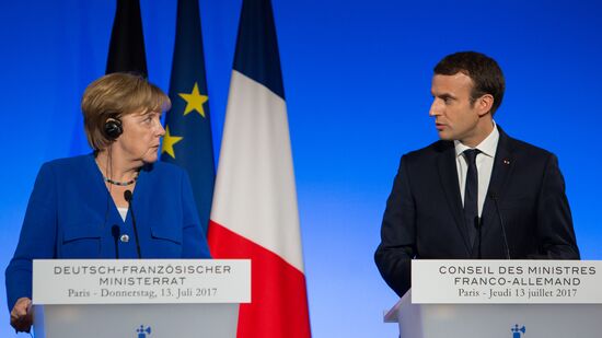 Emmanuel Macron and Angela Merkel's press conference in Paris