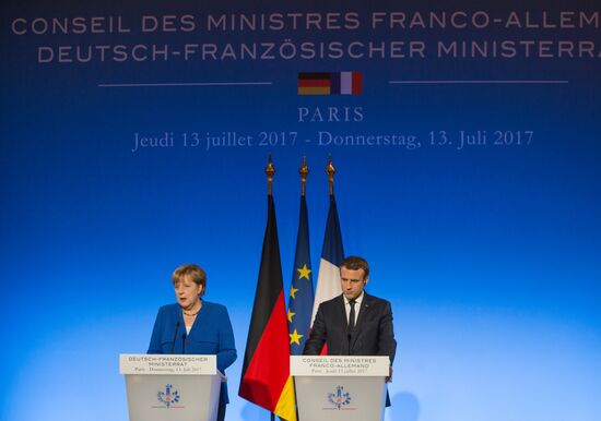 Emmanuel Macron and Angela Merkel's press conference in Paris