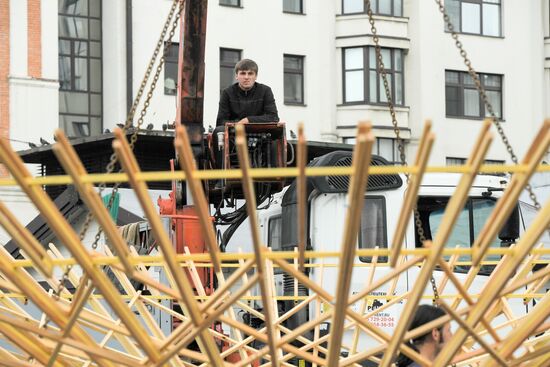 Installation of landscape arrangements of "Summer in Moscow. Flower jam" festival