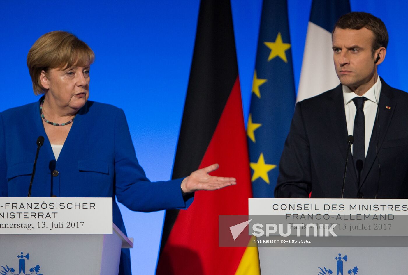 Emmanuel Macron and Angela Merkel's press conference in Paris