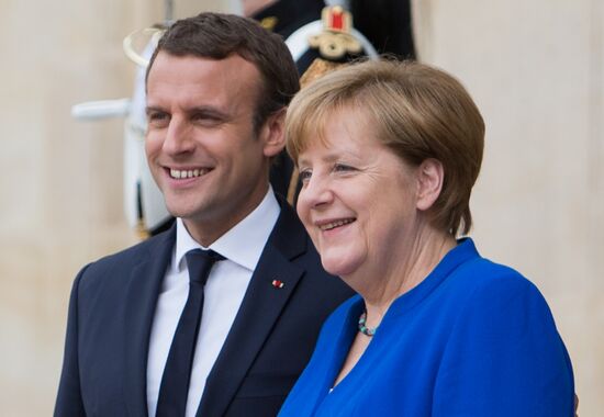 Emmanuel Macron and Angela Merkel's press conference in Paris