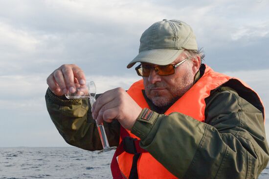 Expedition of Institute for Environmental Issues of the North to White Sea