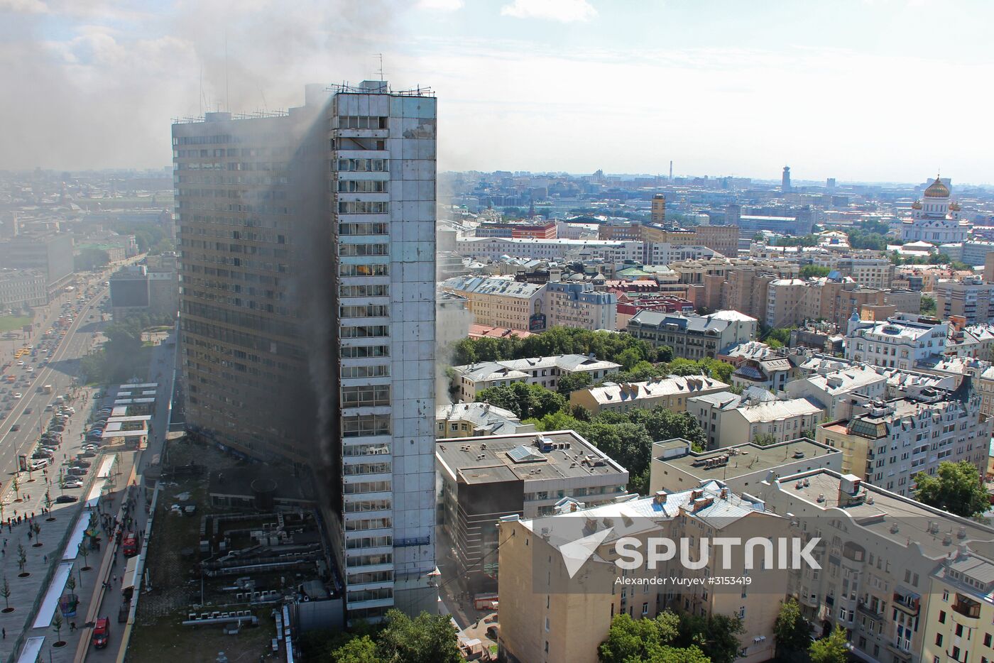 Fire sweeps skyscraper on Moscow's Novy Arbat Street