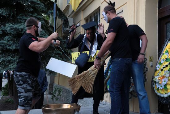 Lviv protesters oppose judicial-system corruption