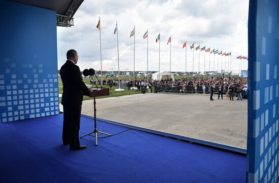 Vladimir Putin visits the International Aviation and Space Salon MAKS-2017