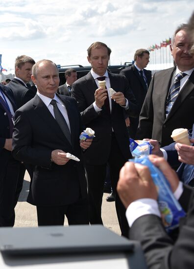 Vladimir Putin visits the International Aviation and Space Salon MAKS-2017