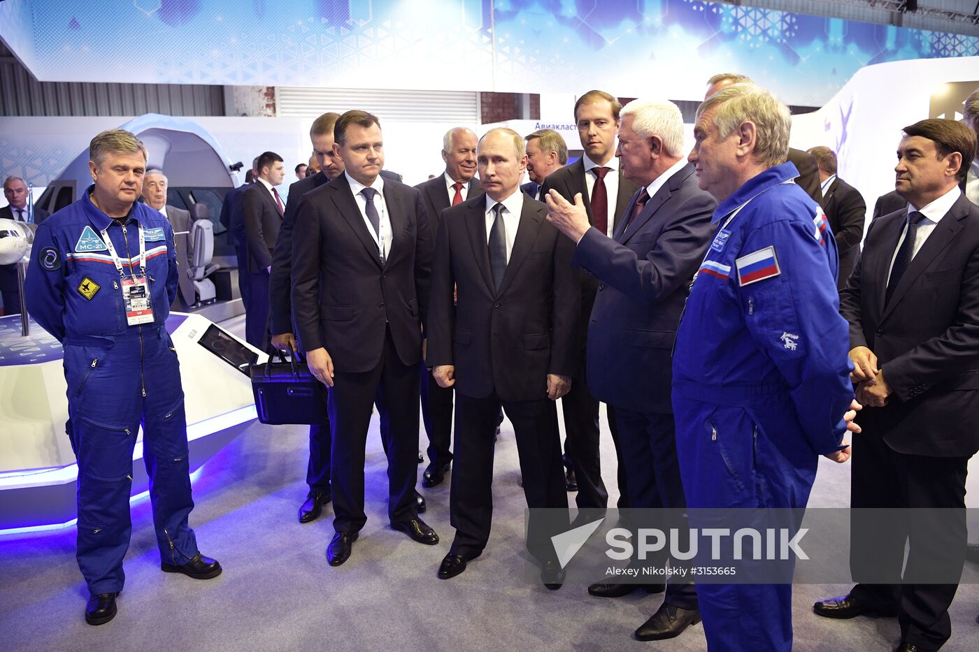 Vladimir Putin visits the International Aviation and Space Salon MAKS-2017