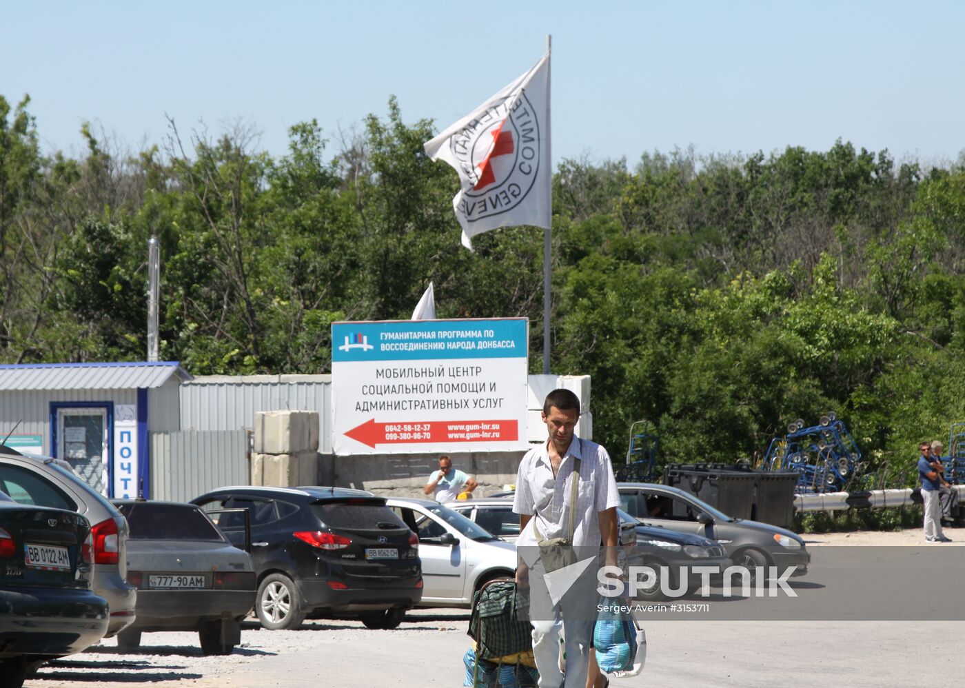 OSCE SMM Principal Deputy Chief Monitor Alexander Hug visits Stanitsa Luganskaya