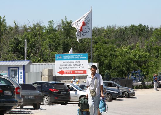 OSCE SMM Principal Deputy Chief Monitor Alexander Hug visits Stanitsa Luganskaya