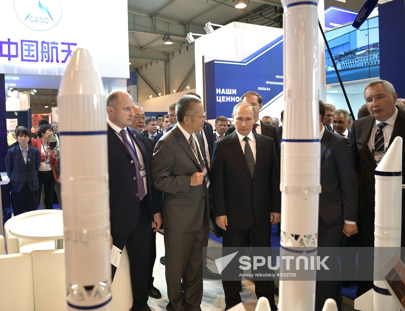 Vladimir Putin visits the International Aviation and Space Salon MAKS-2017