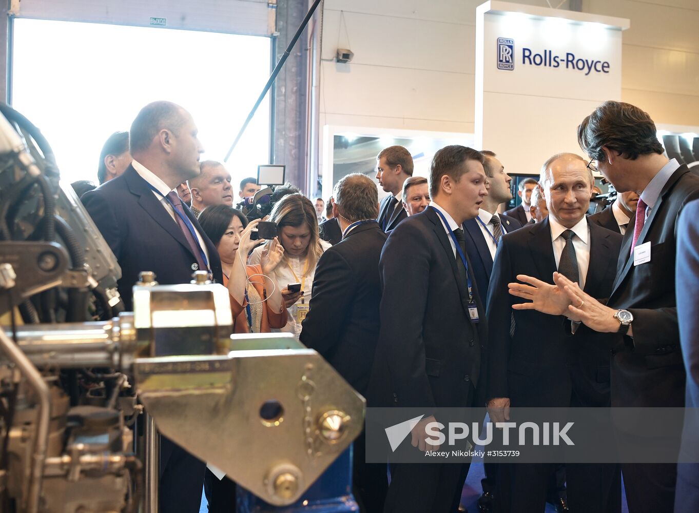 Vladimir Putin visits the International Aviation and Space Salon MAKS-2017