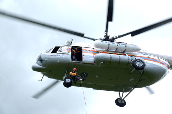 Emergencies Ministry's airborne unit's regional exercise