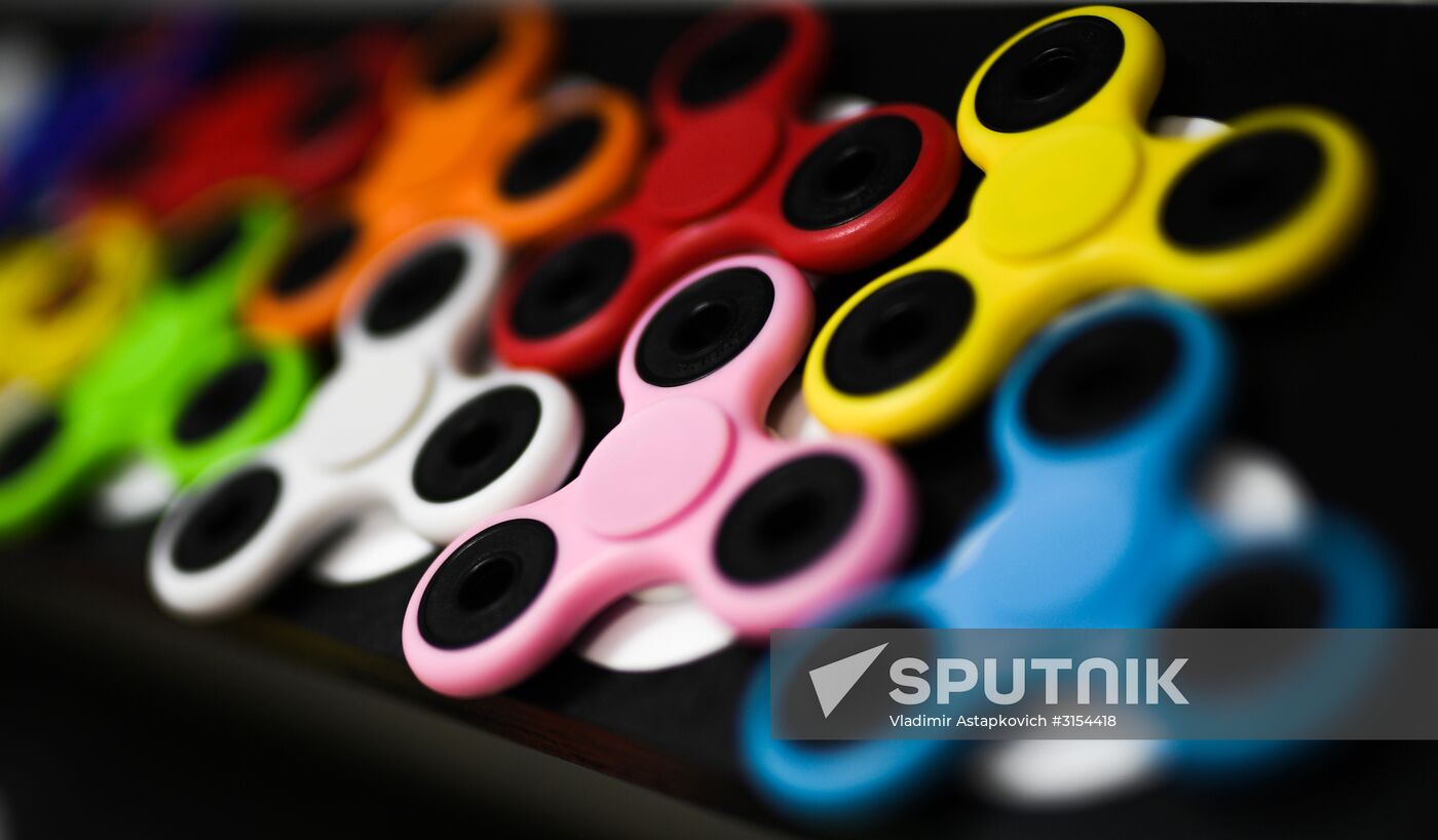 Fidget spinners sale in Moscow
