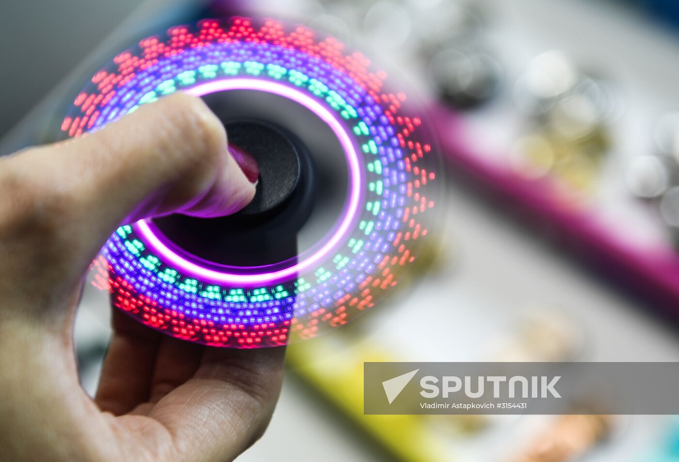 Fidget spinners sale in Moscow