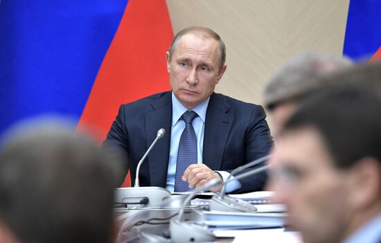 President Vladimir Putin holds meeting with Government members