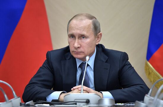 President Vladimir Putin holds meeting with Government members